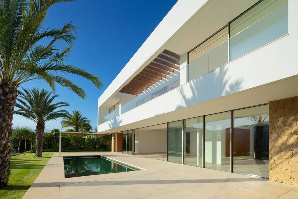 Piscina - Luxury Villa with Pool near Estepona Golf Course