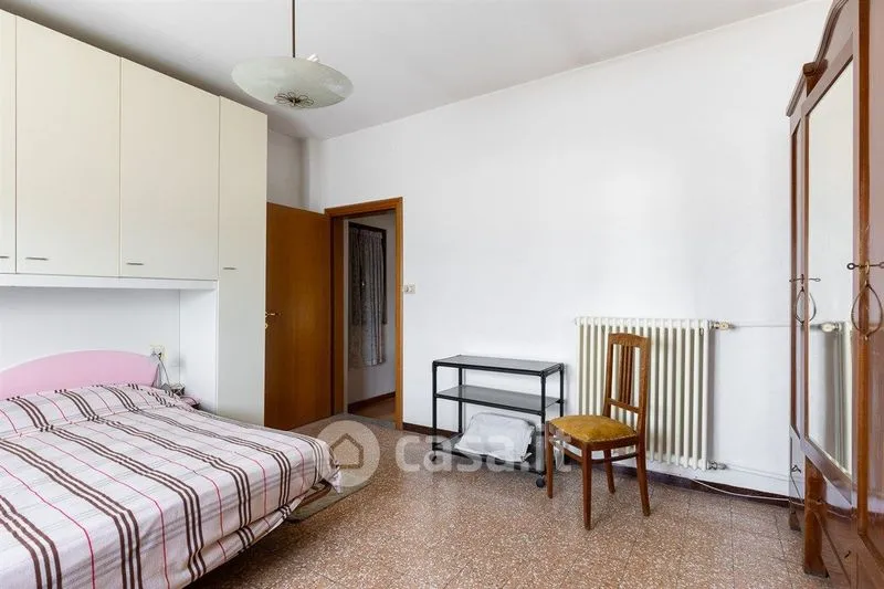 Chambres - Semi-detached House with Private Garden in Conselice