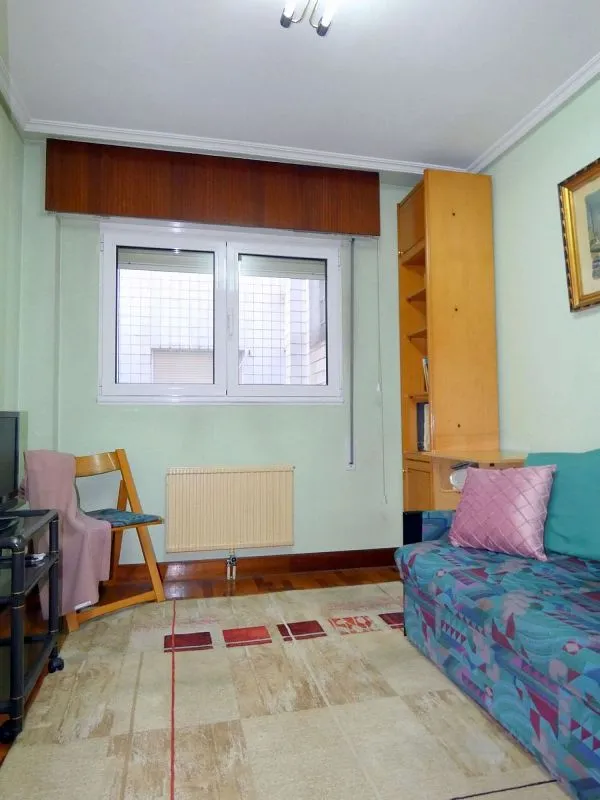 Elutuba - Flat with Garage in Calle de Karmelo