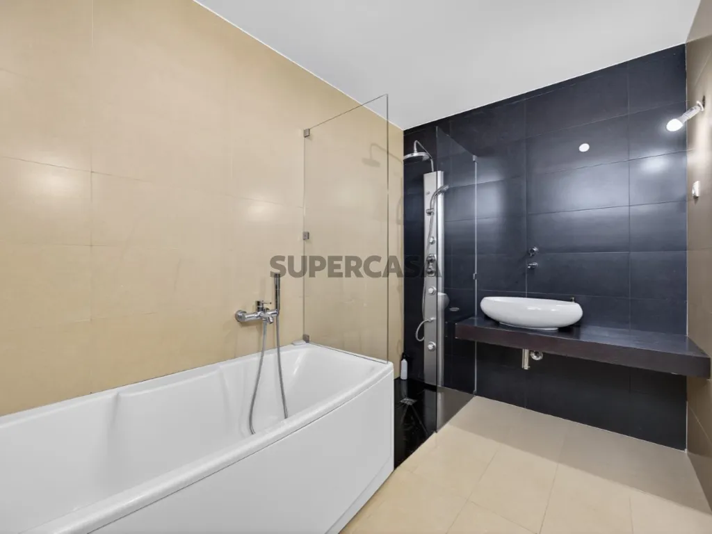 Badezimmer - Modern Villa with Industrial Design in Assafora