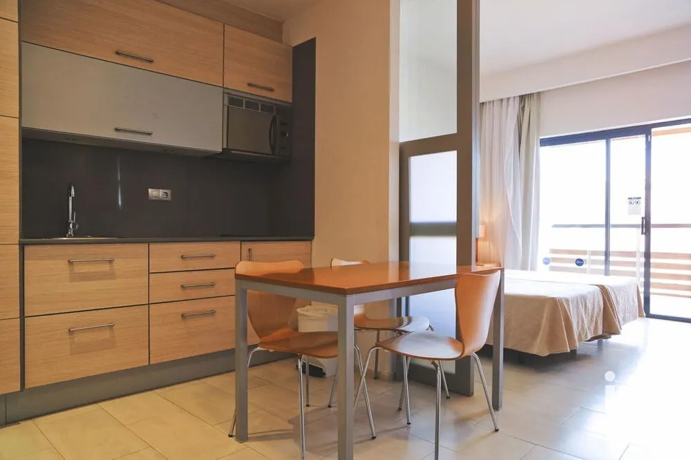 Köök - Studio Apartment with Sea View in El Perelló
