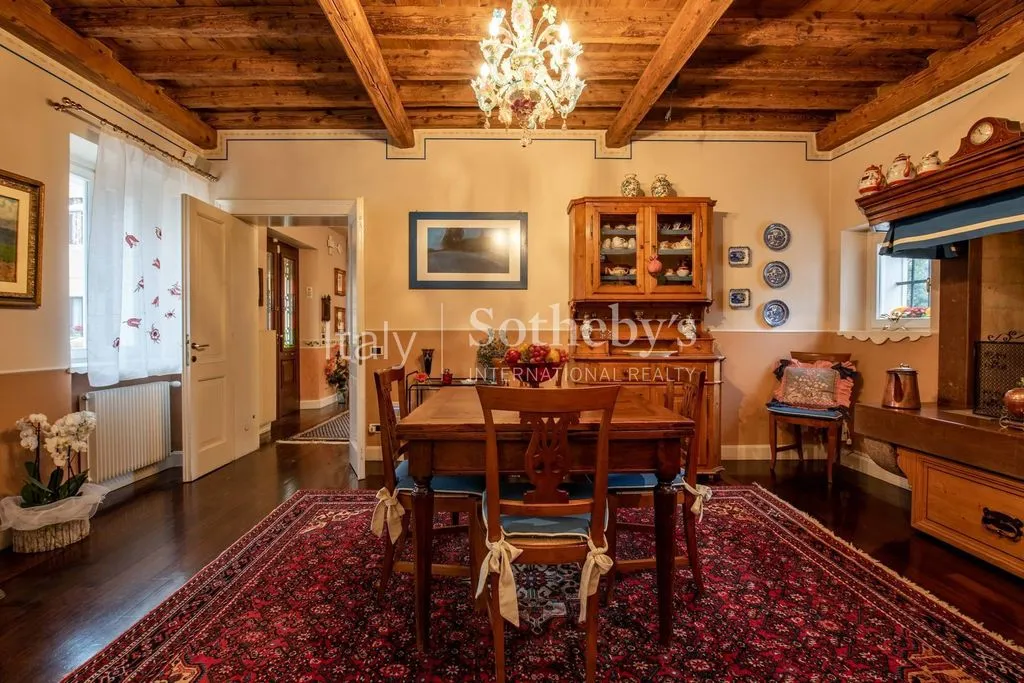 Salle à manger - Historic Villa with Panoramic Pool in Vittorio Veneto