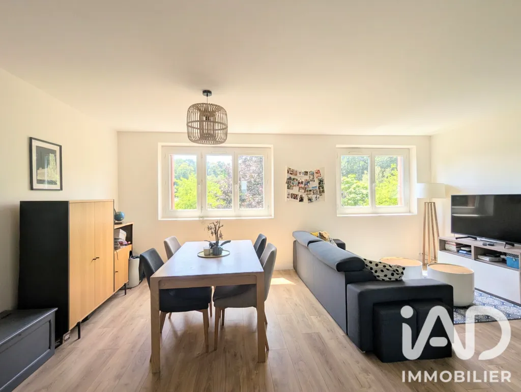 Séjour - Appartement rénové avec terrasse à Versailles