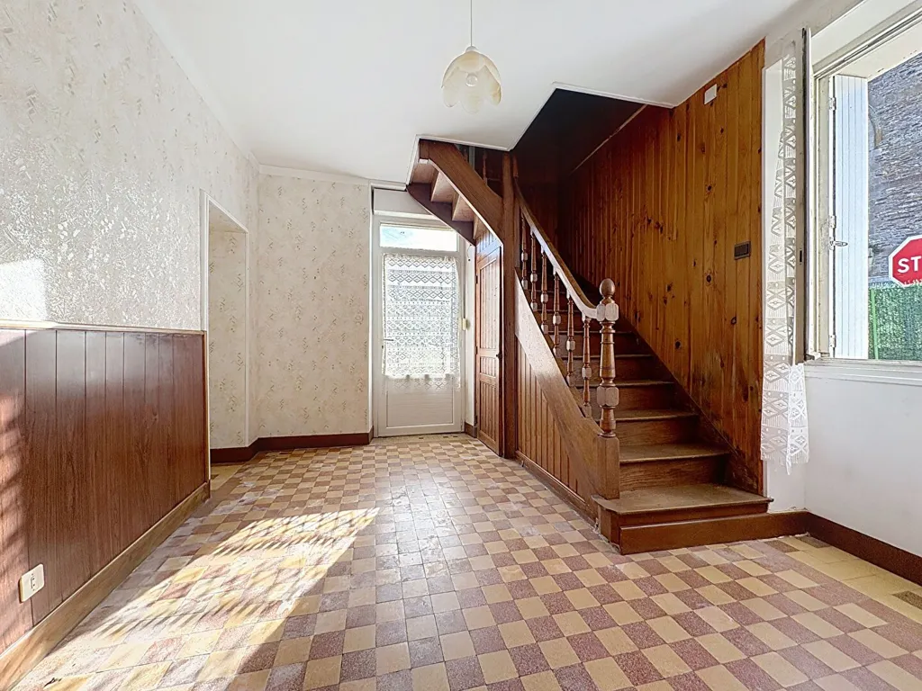 Elutuba - Charming Townhouse with Terrace in Belligné