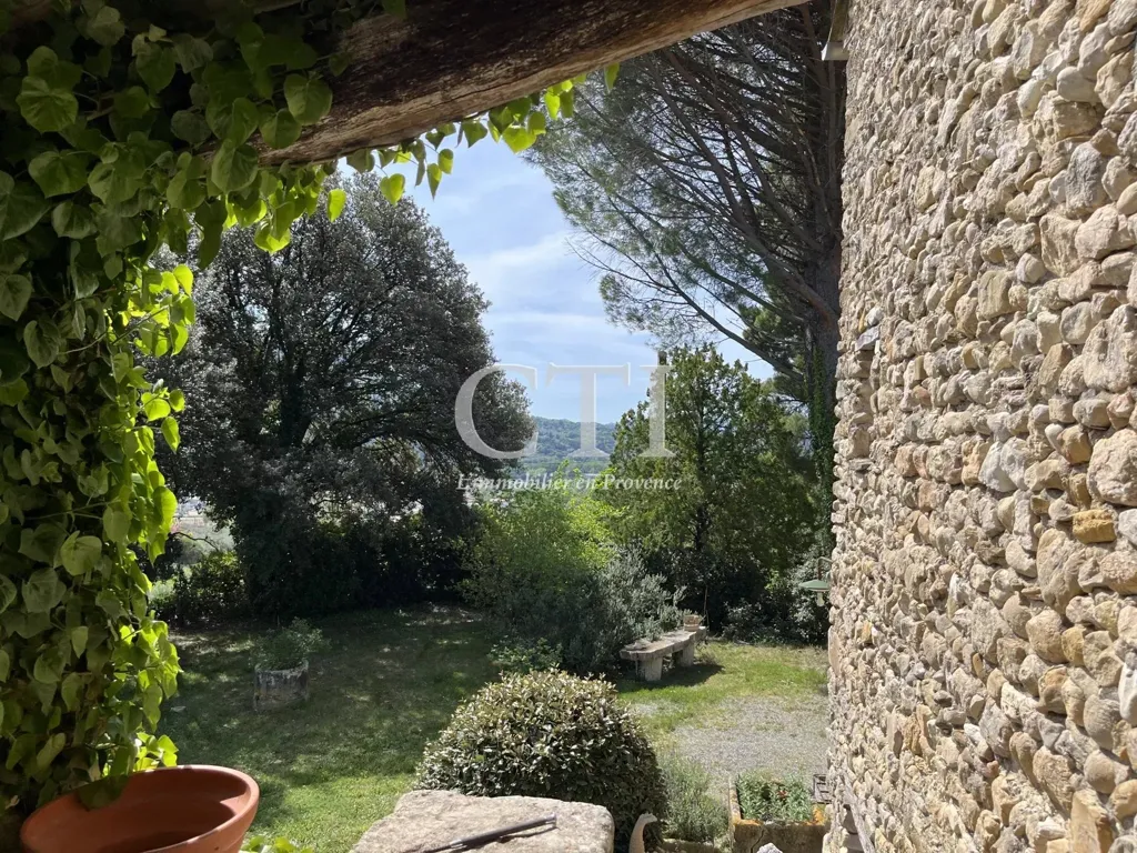 Terrasse - Maison Campagnarde en Pierre avec Vue Panoramique en Provence