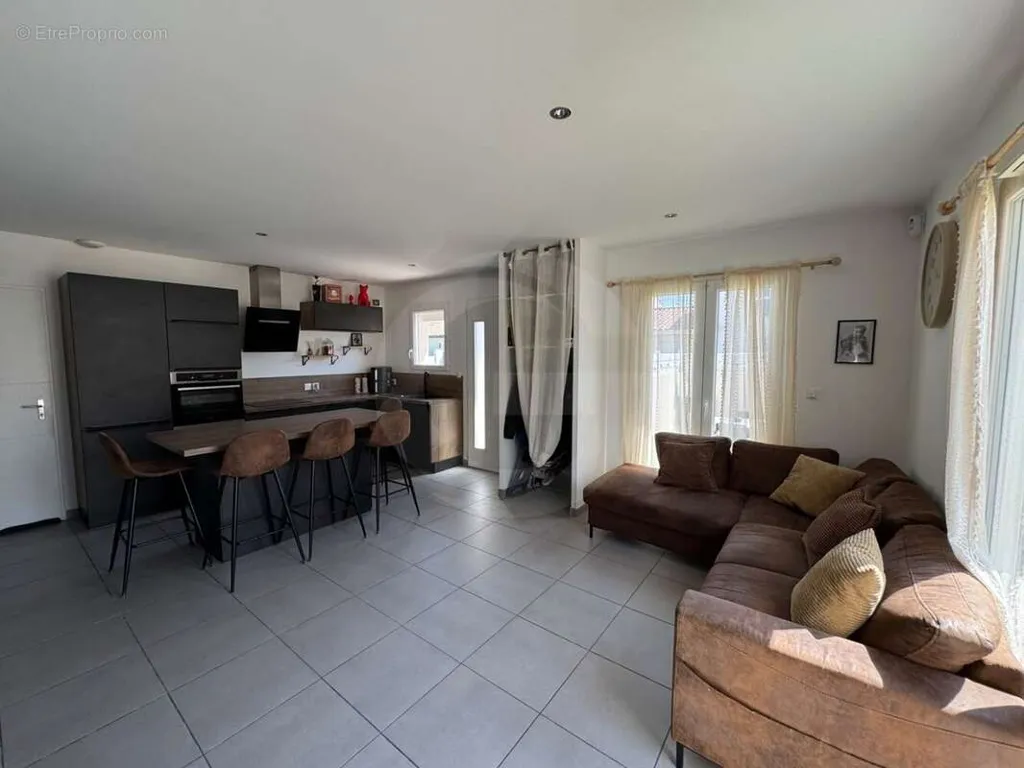 Cucina - Modern Flat with Garden in Quiet Quarter