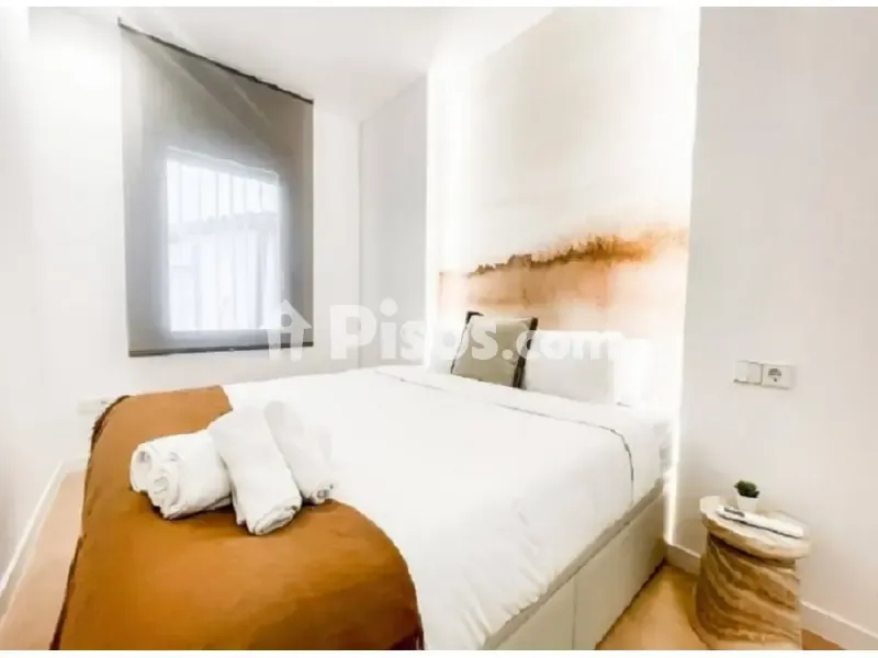 Chambres - Amueblé Flat with Balcony in Carrer Girona