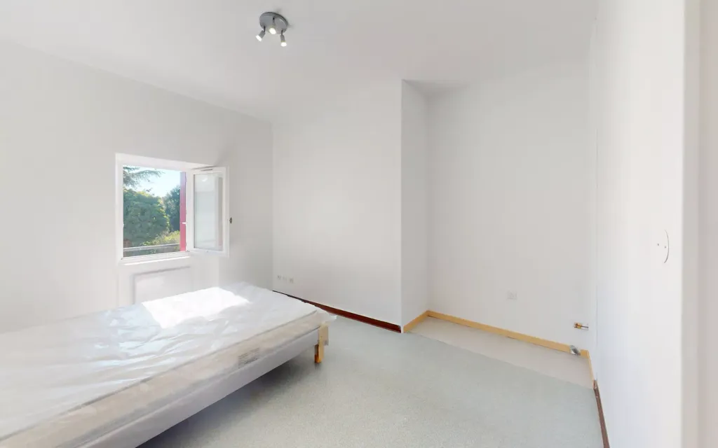 Magamistoad - Functional Flat with Parking in Salmiech