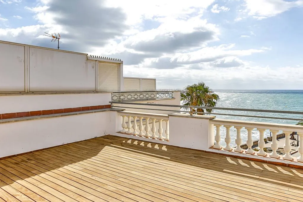 Terrasse - Detached House with Sea View in Sitges