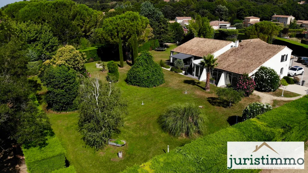 Vue aérienne - Villa avec Véranda et Jardin à Piolenc