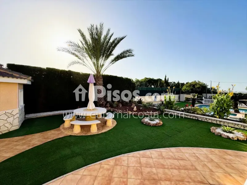 Piscine - Luxury Chalet with Private Pool in Elche