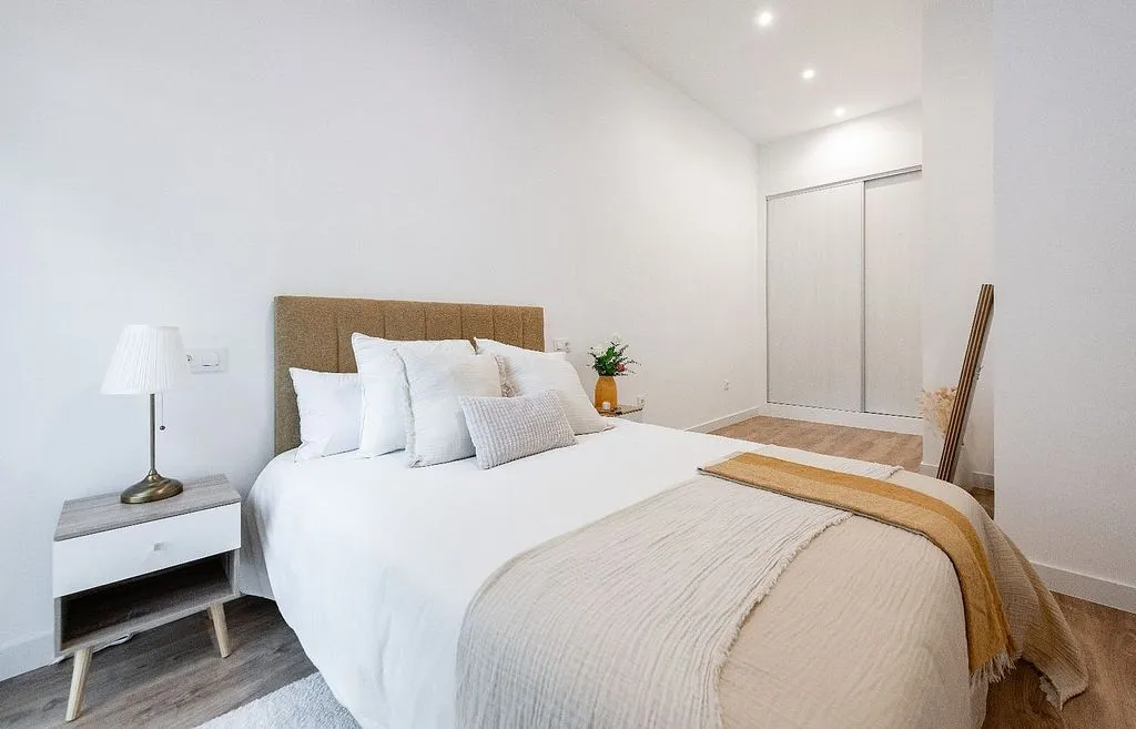Bedrooms - Modern Flat with Lift in Sector Oficios