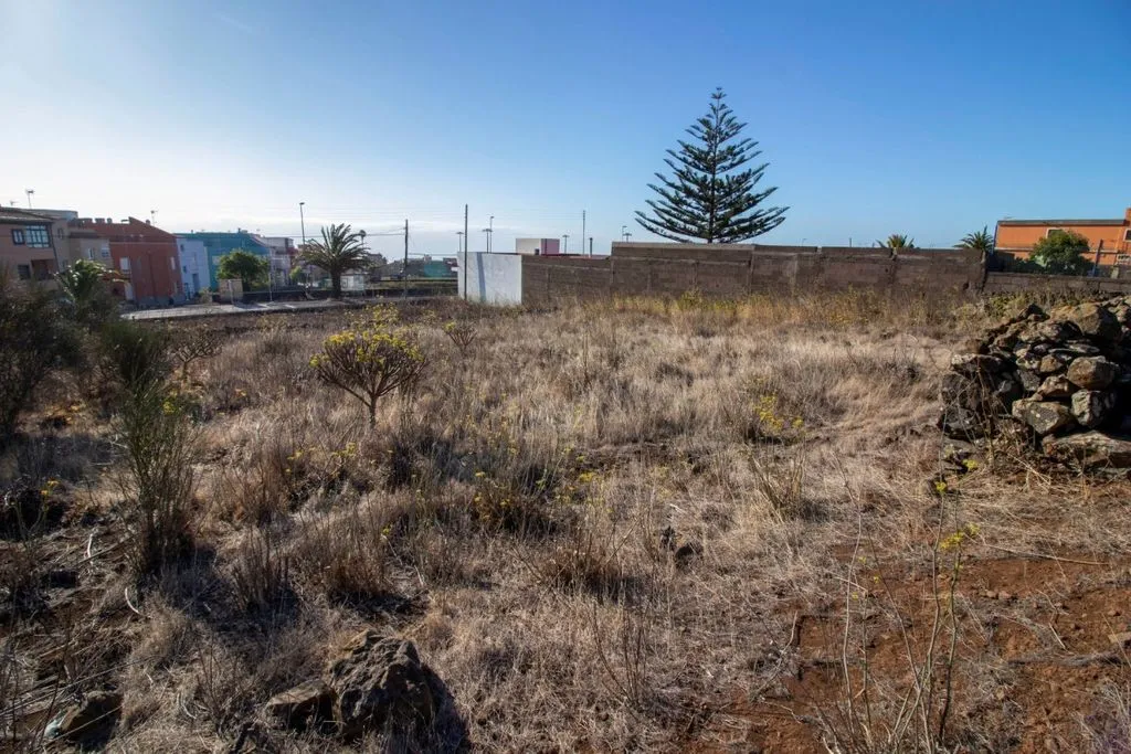 Garden - Building Land with Chalet Potential in El Rosario