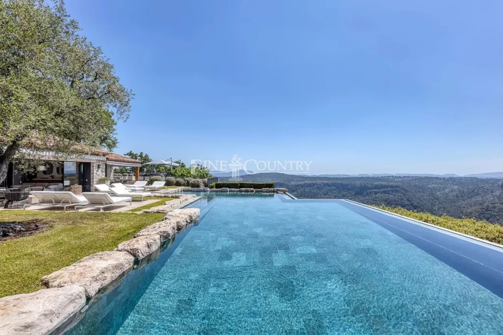 Piscine - Villa avec vue panoramique près de Cabris