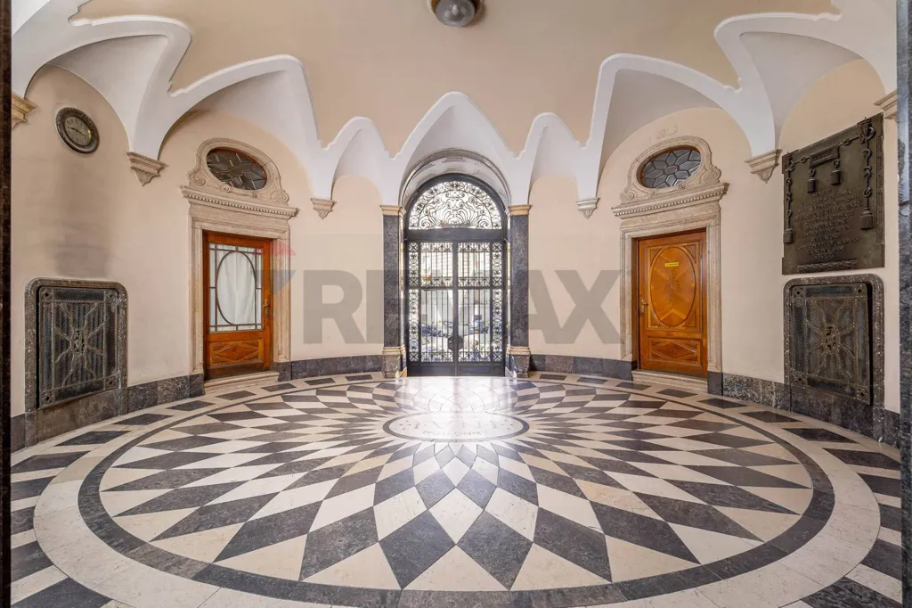 hallway_entrance