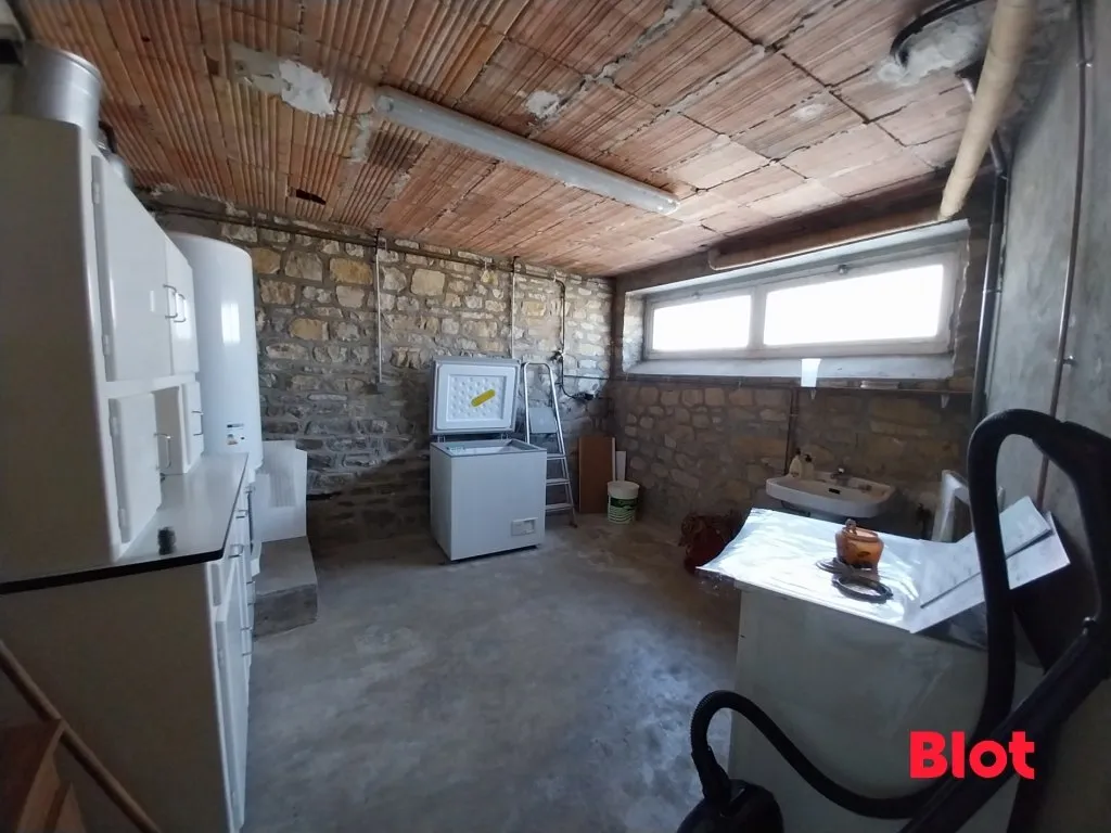 Lavanderia - Bright House with Balcony in Antrain