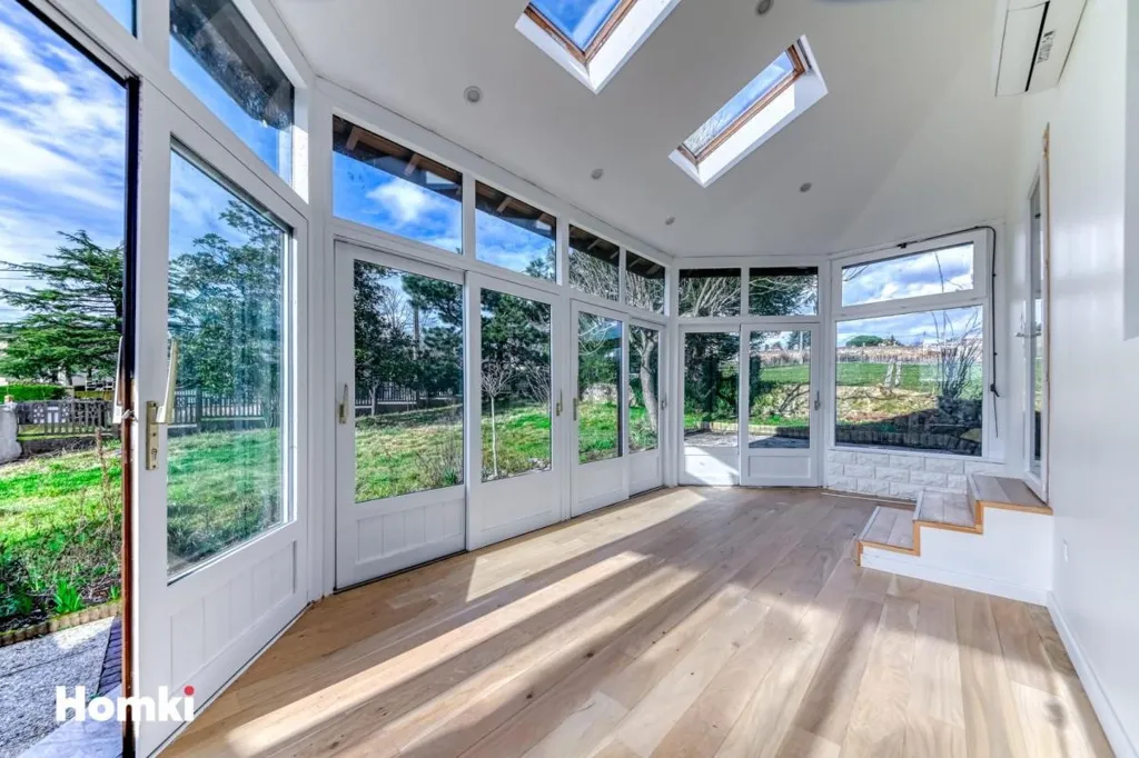 Séjour - Maison T6 avec Studio Indépendant à Sainte-Consorce