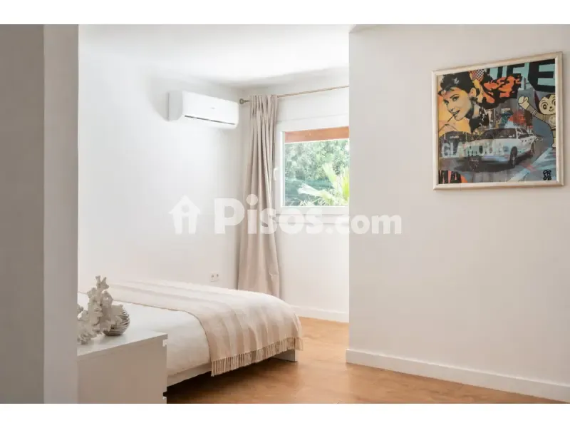Bedrooms - Family House with Pool in Son Espanyol
