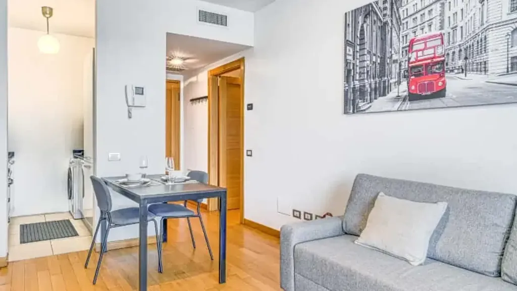 Elutuba - Modern Studio with Terrace near Navigli, Milan