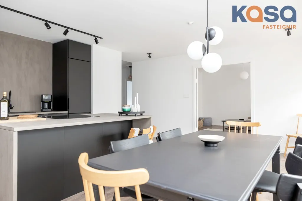 Salle à manger - Apartment with Open Plan Living in Akureyri