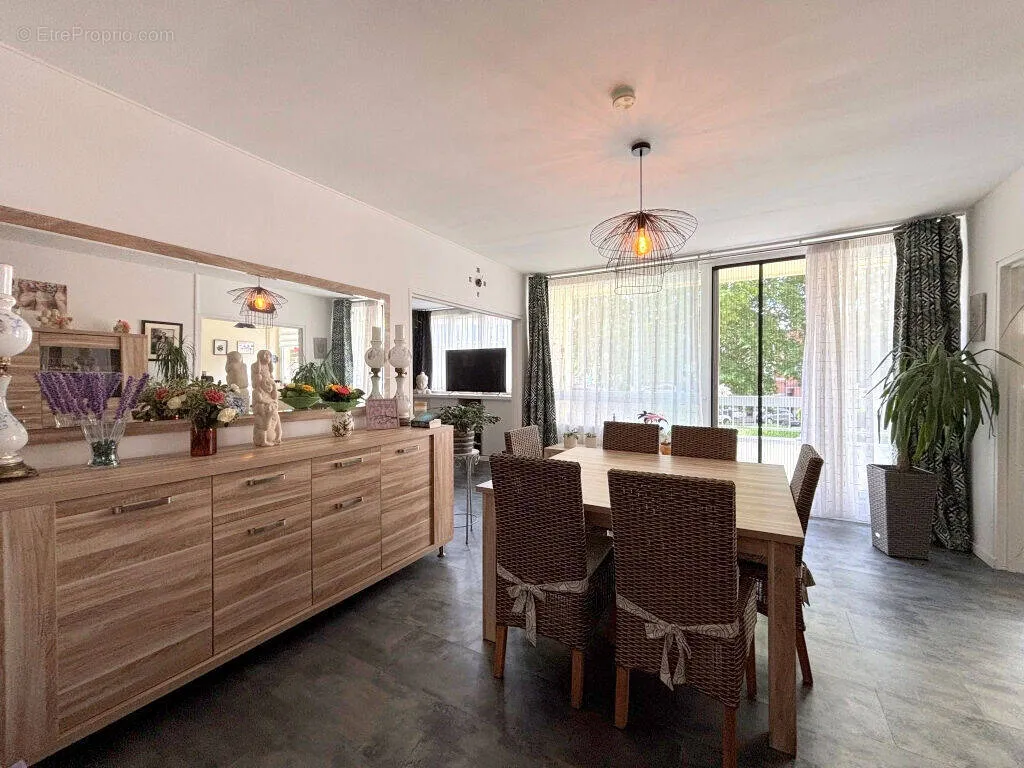 Salle à manger - Appartement T3 avec Balcon à Tourcoing Gambetta