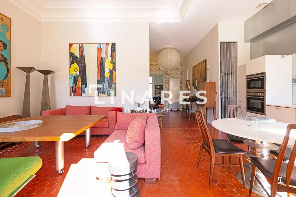 Elutuba - Apartment with Terrace in Marseille 6ème