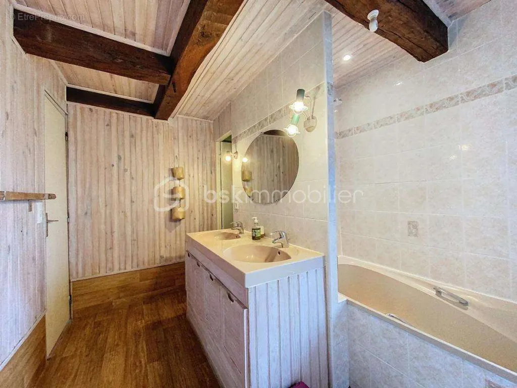 Vannitoad - Charming Longère with Pool in Plouër-sur-Rance