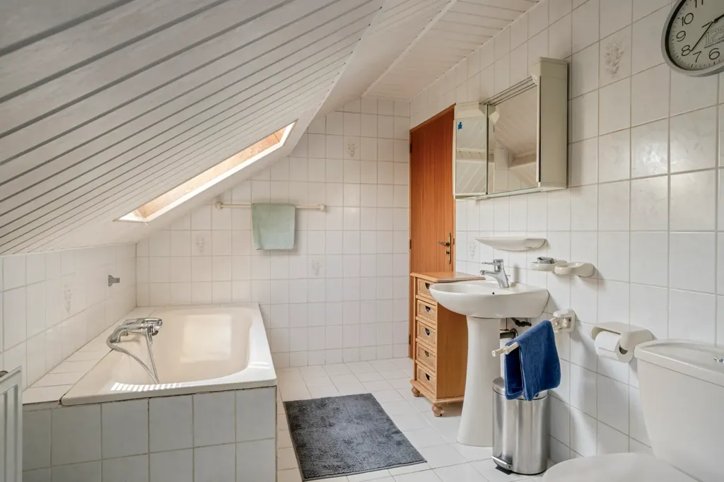 Bagni - Monumental House with Garden in Heerle