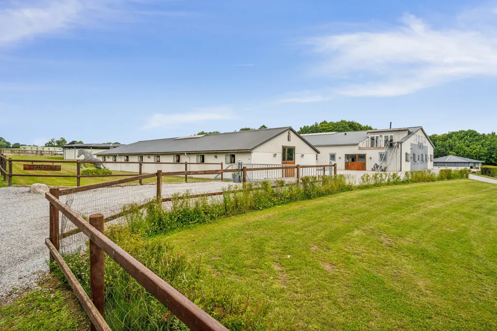 Extérieur - Equestrian Estate with Spa in Vinding