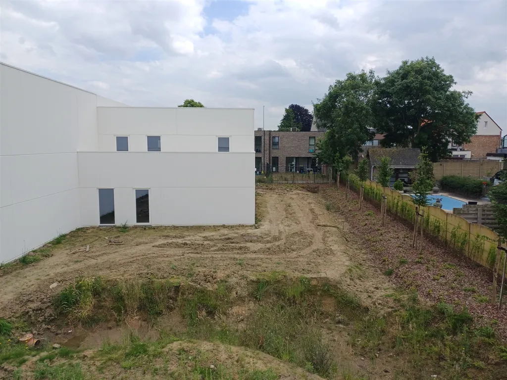 Välivaade - Commercial Property with Concierge Flat in Kortenberg