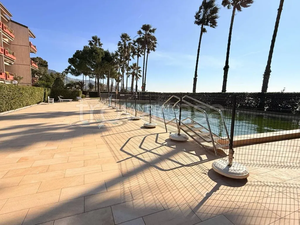 Bassein - Trilocale with Sea View in Sanremo