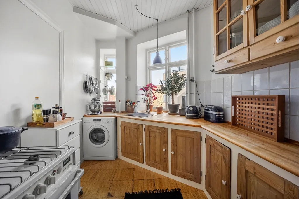 Cucina - Charming 2-Bedroom with Classic Details on Amagerbro