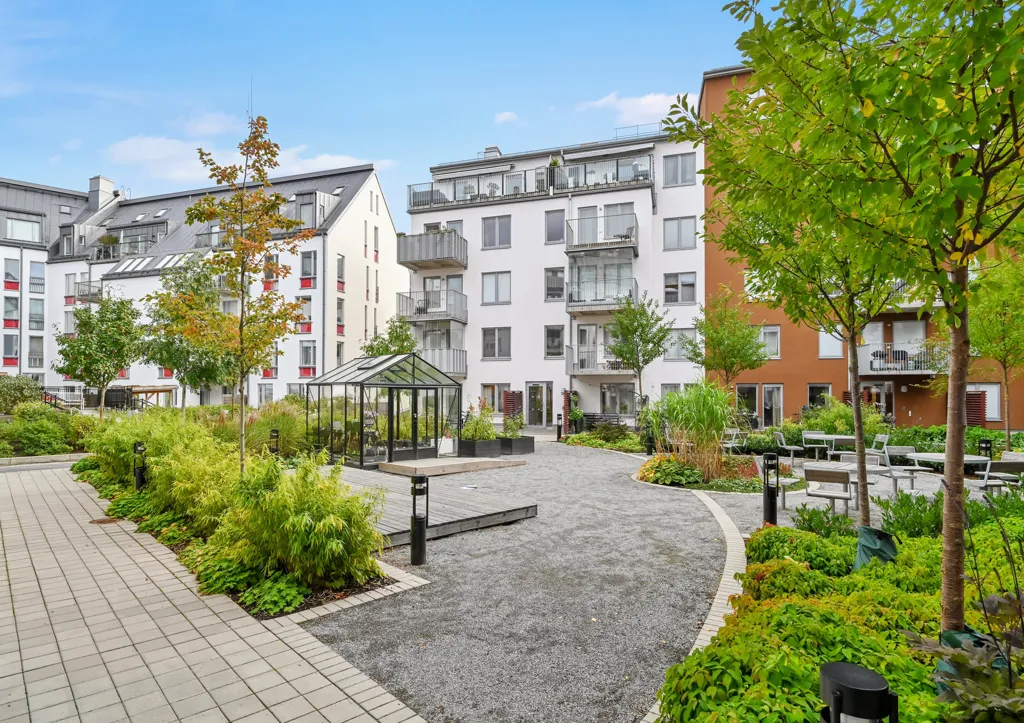 Aed - Modern Flat with Private Terrace in Sollentuna