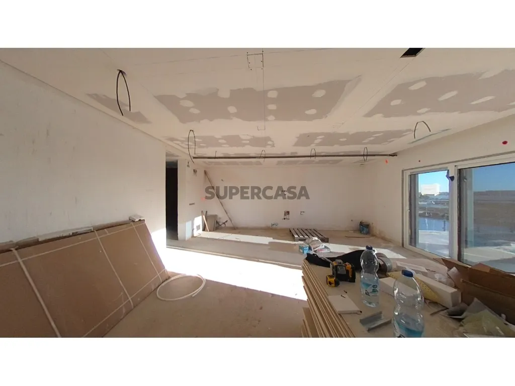Toad - Modern Apartment with River View in Barreiro