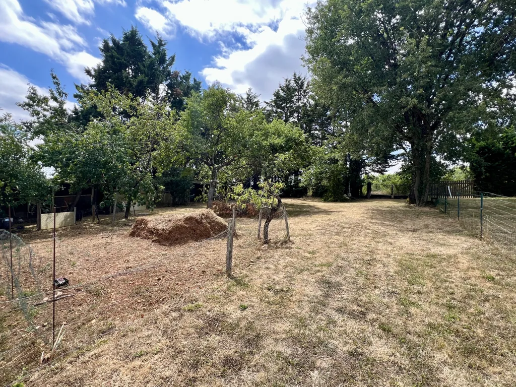 Aed - Family House with Pool in Biard