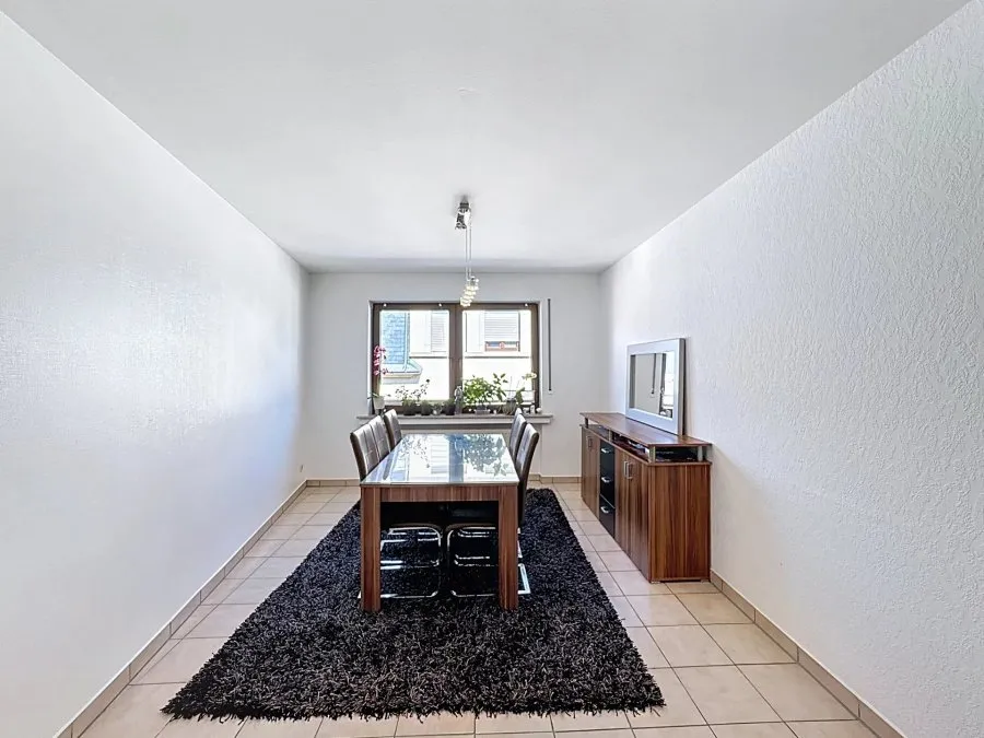 Salle à manger - Appartement Moderne avec Balcons à Grevenmacher