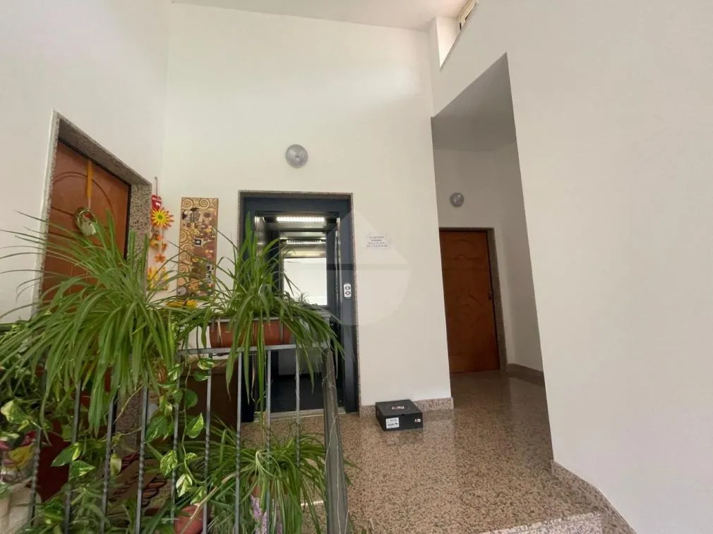 Esik - Modernised Apartment with Balconies in Acri