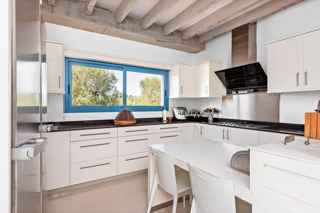 Köök - Detached House with Sea View in Sant Lluís