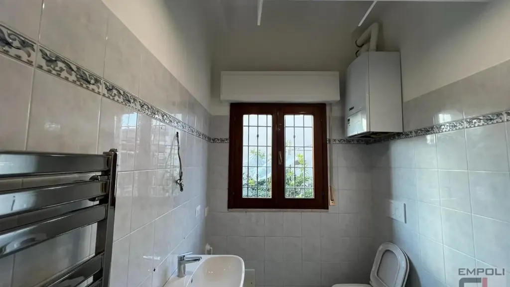 Bagni - Rusticated Apartment with Private Parking in Empoli