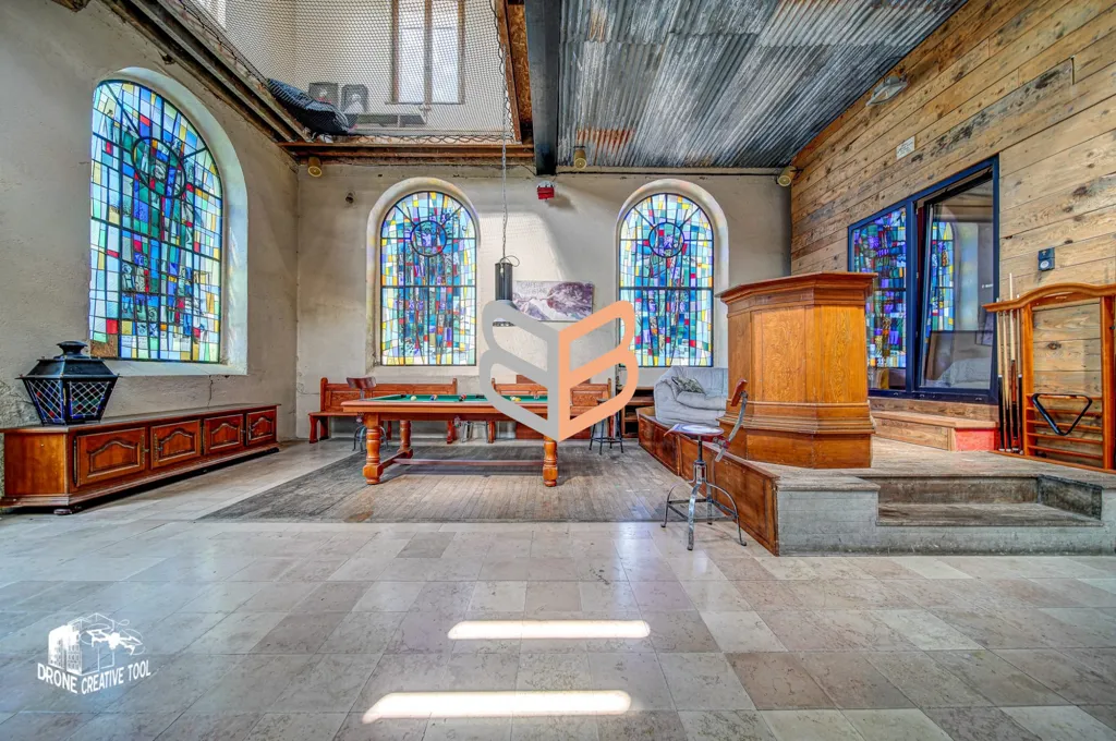 Toad - Converted Chapel House with Historic Setting in Jarny