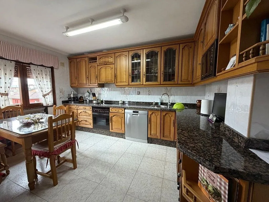 Köök - Chalet with Garage in Balbona, Asturias