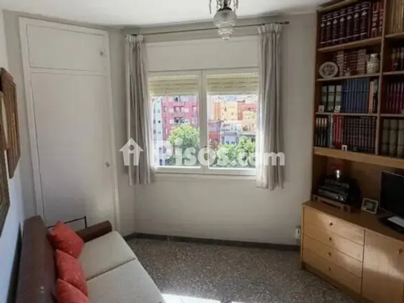 Séjour - Appartement 4 pièces à ES