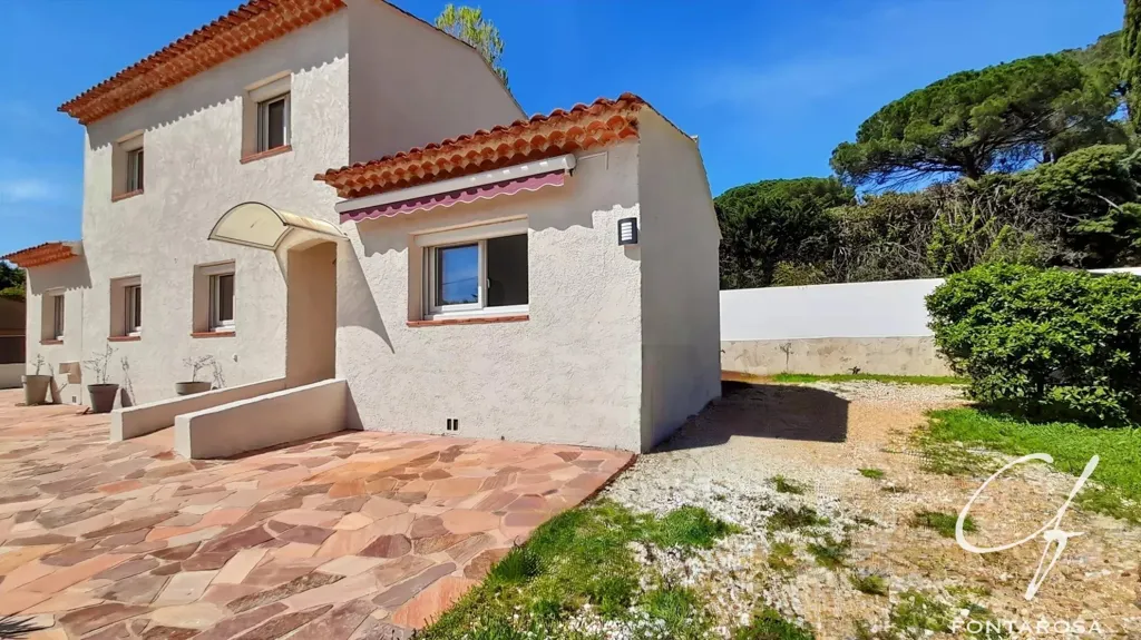Exterior - Renovated Villa with Garden in Sainte-Maxime