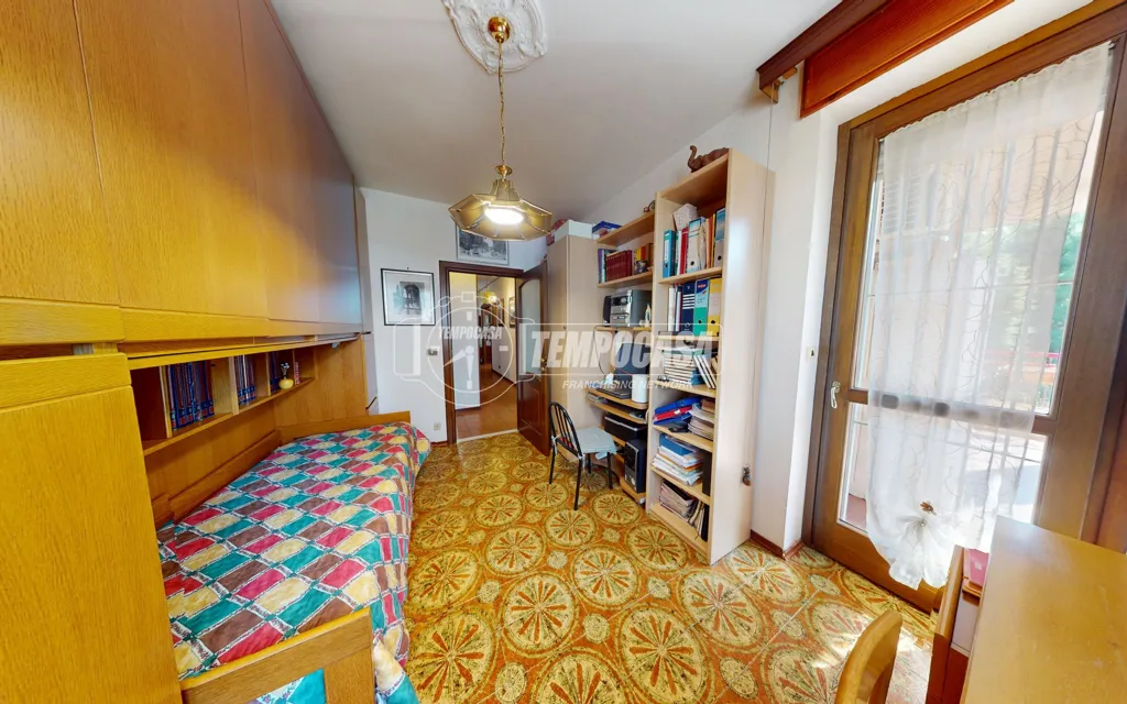 Office - Apartment with Garden in Rivarolo Canavese