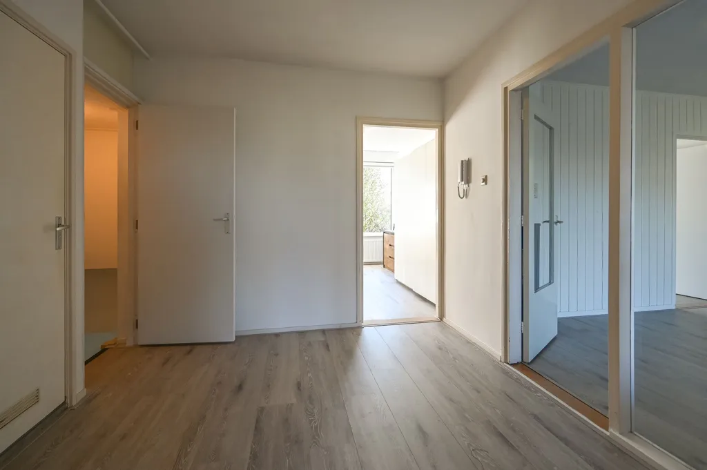 Esik - 6-toaline korter asukohas Santpoort-Noord