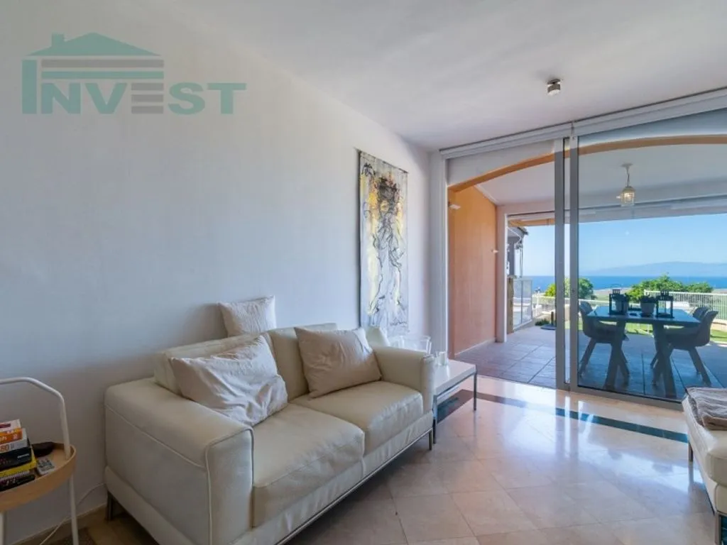 Séjour - Duplex with Golf Course Views in Adeje