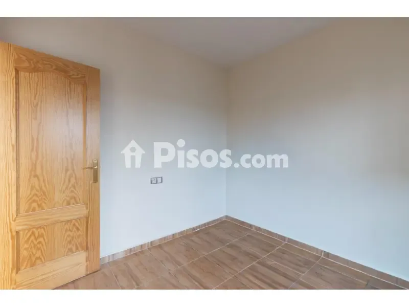 Rooms - New Flat with Balcony in Güevéjar