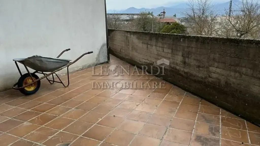 Terrass - Two-Storey House with Workshop in San Giustino