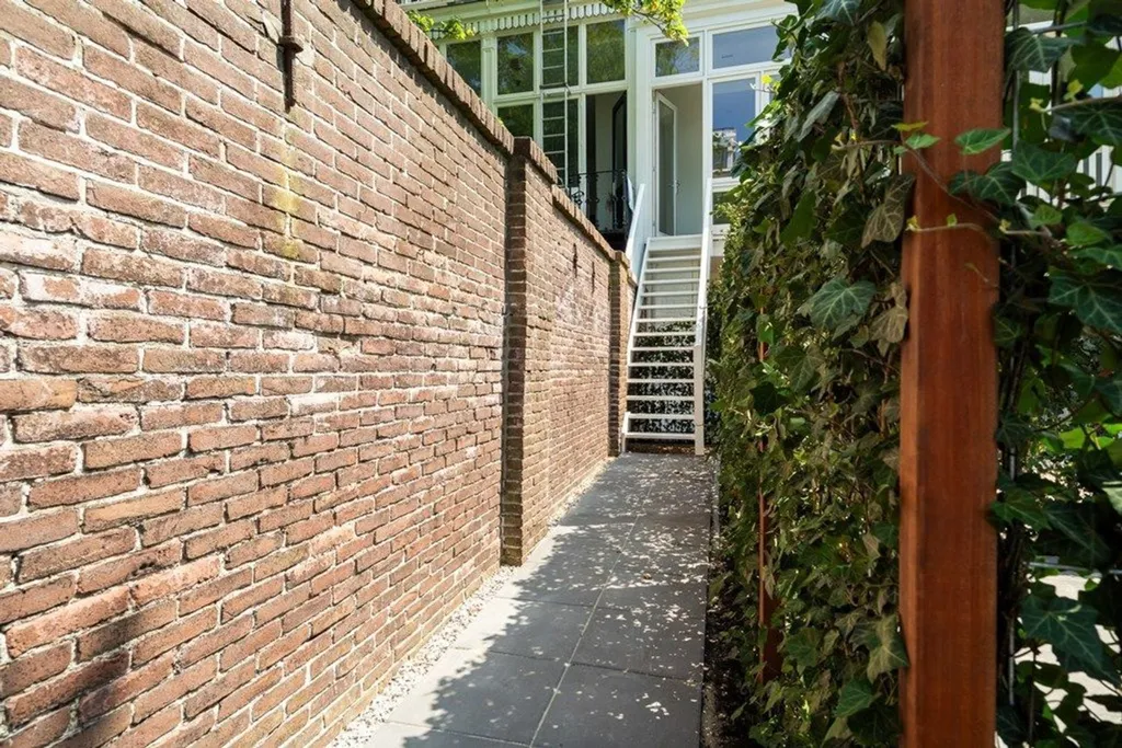 Jardin - Renovated Apartment with Garden in The Hague