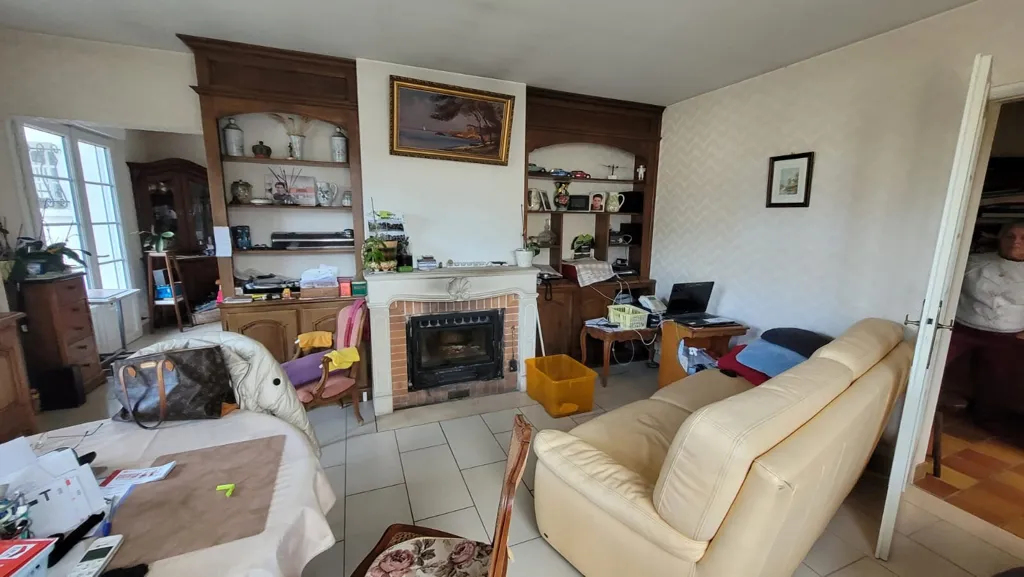 Séjour - Maison Traditionnelle avec Jardin à Étaule